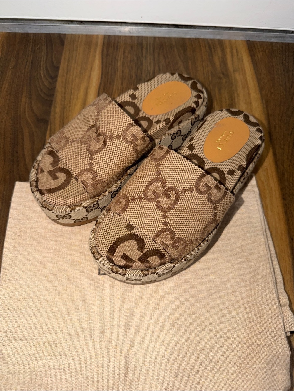 Gucci Beige and Brown Kids GG Logo Slip-On Slippers